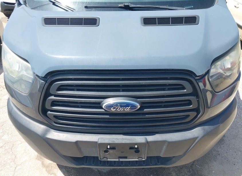 Ford Transit-250