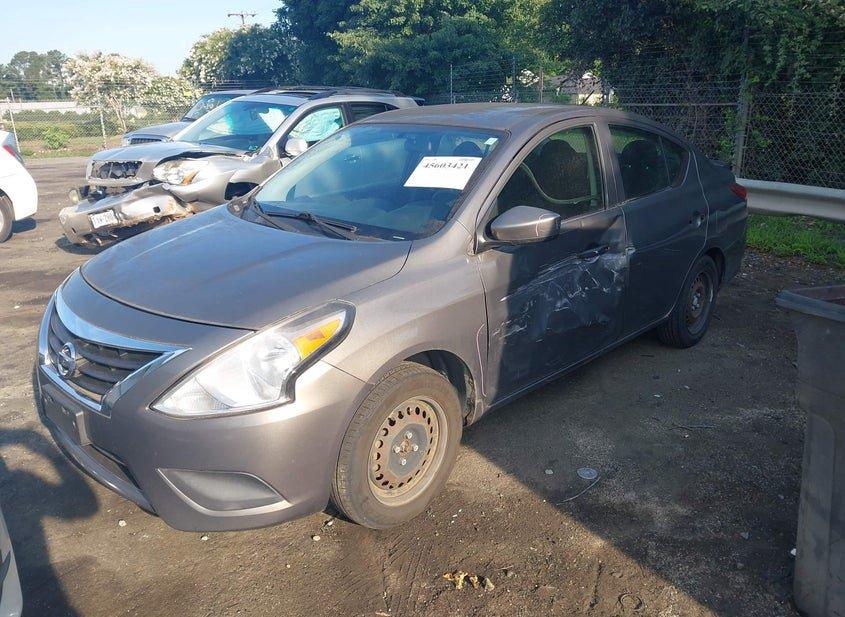 Nissan Versa