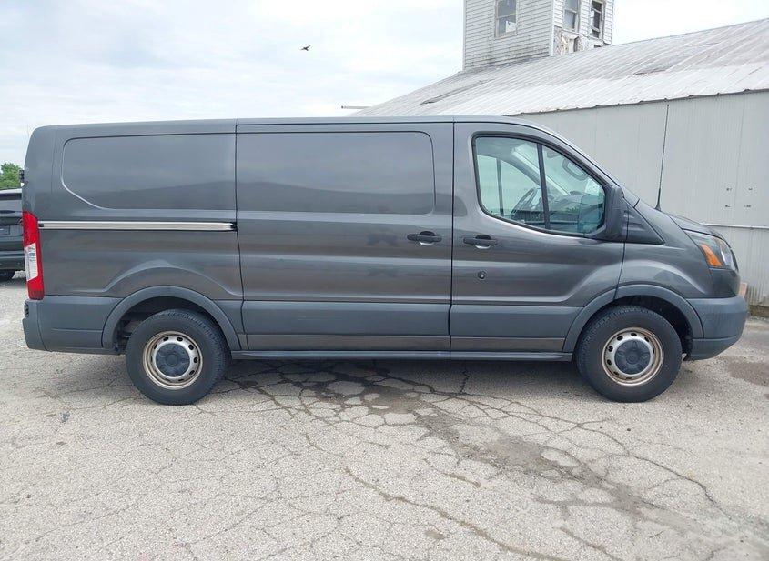 Ford Transit-150
