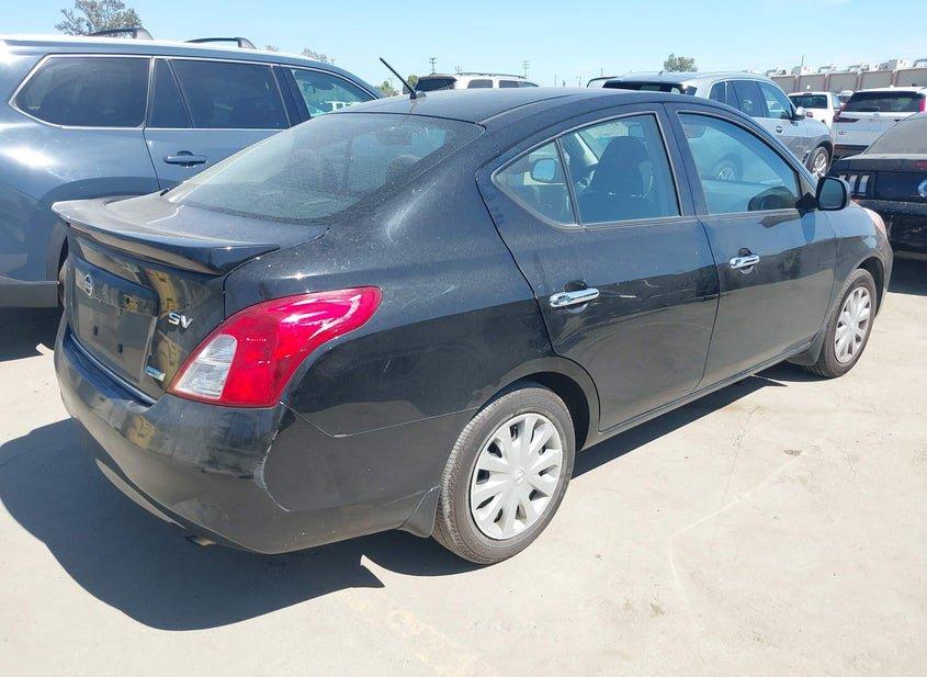 Nissan Versa