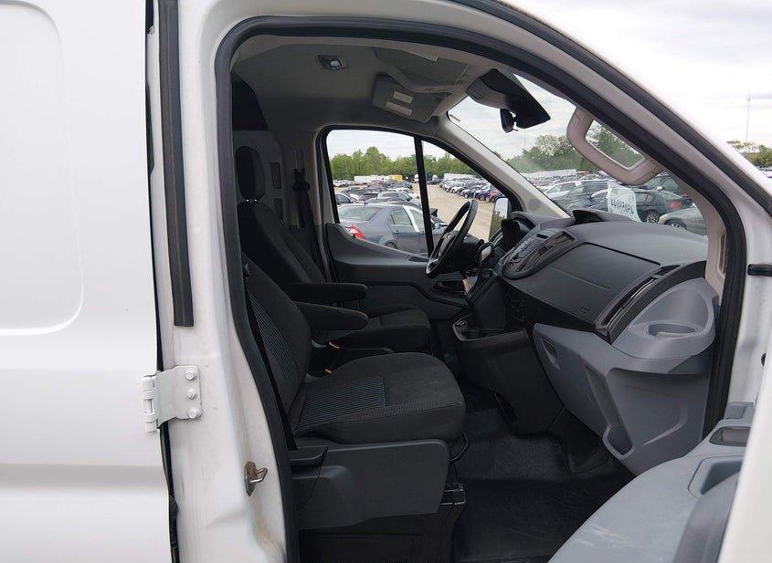 Ford Transit-150