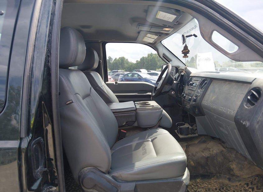Ford F-350 Chassis