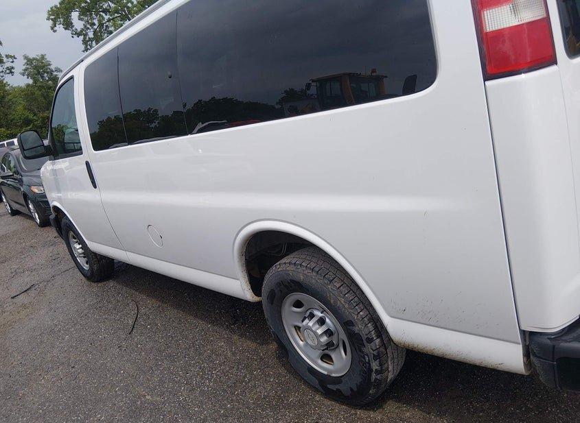 Chevrolet Express 2500