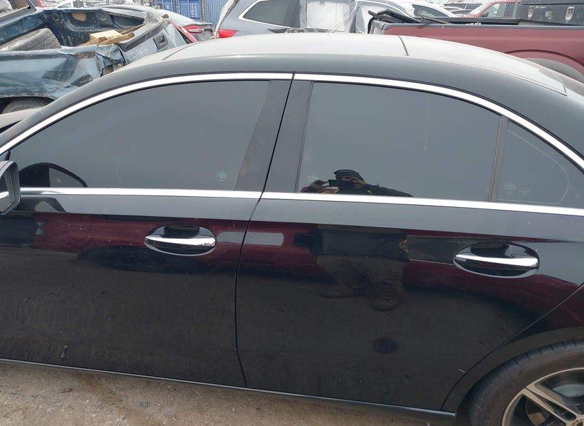 Mercedes-Benz A 220
