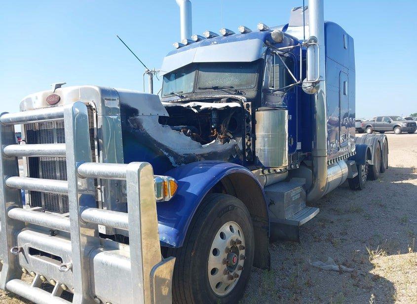 Peterbilt 379