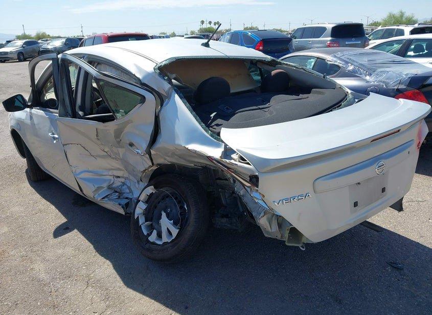 Nissan Versa