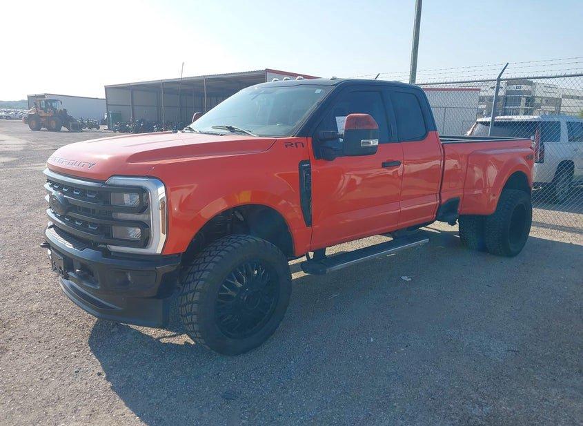 Ford Super Duty F-350 Drw