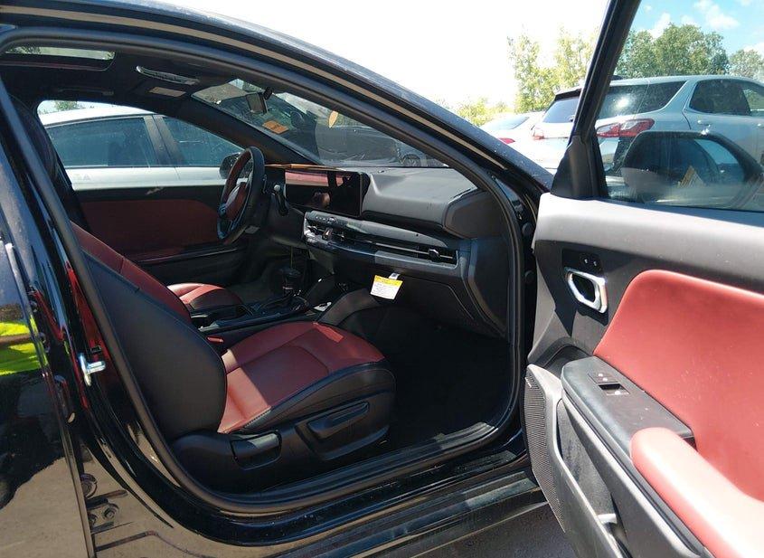 Kia K4