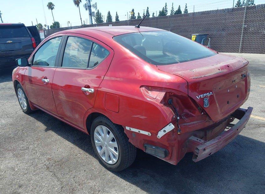 Nissan Versa
