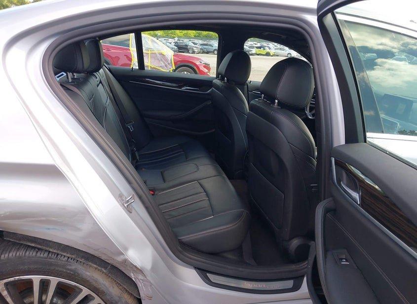 BMW 530I