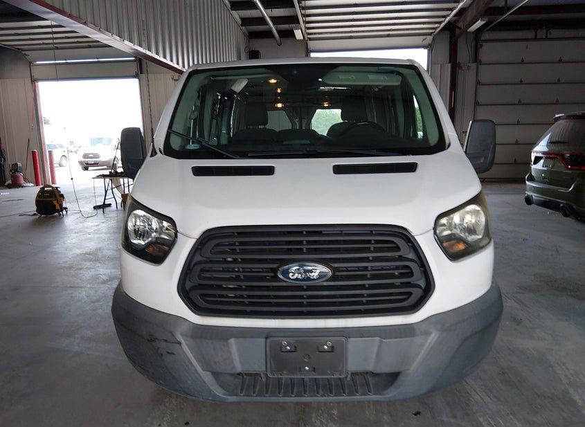 Ford Transit-150