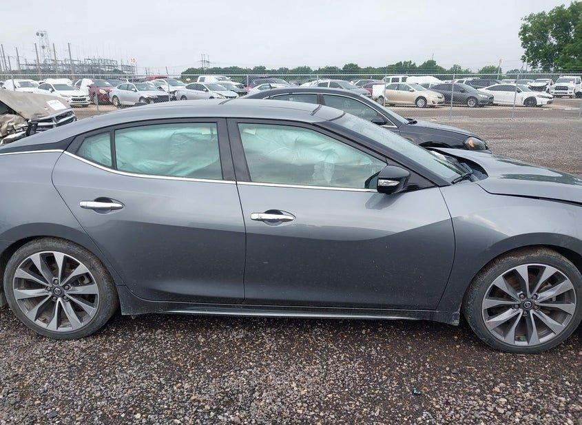 Nissan Maxima