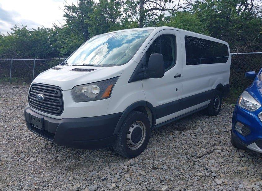Ford Transit-150