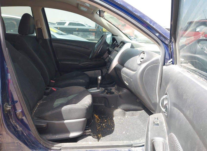 Nissan Versa