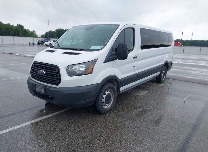 Ford Transit-350