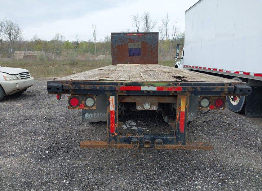 Freightliner M2