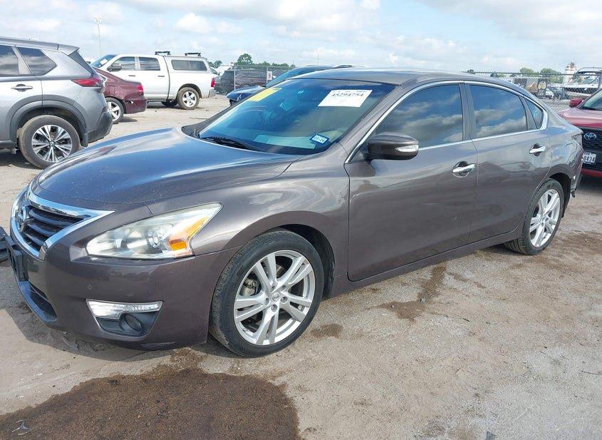Nissan Altima