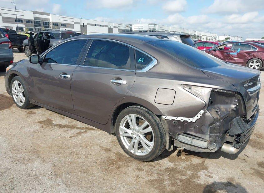 Nissan Altima