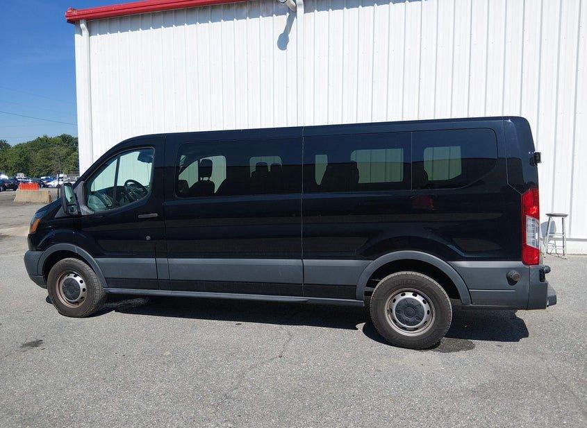 Ford Transit-350