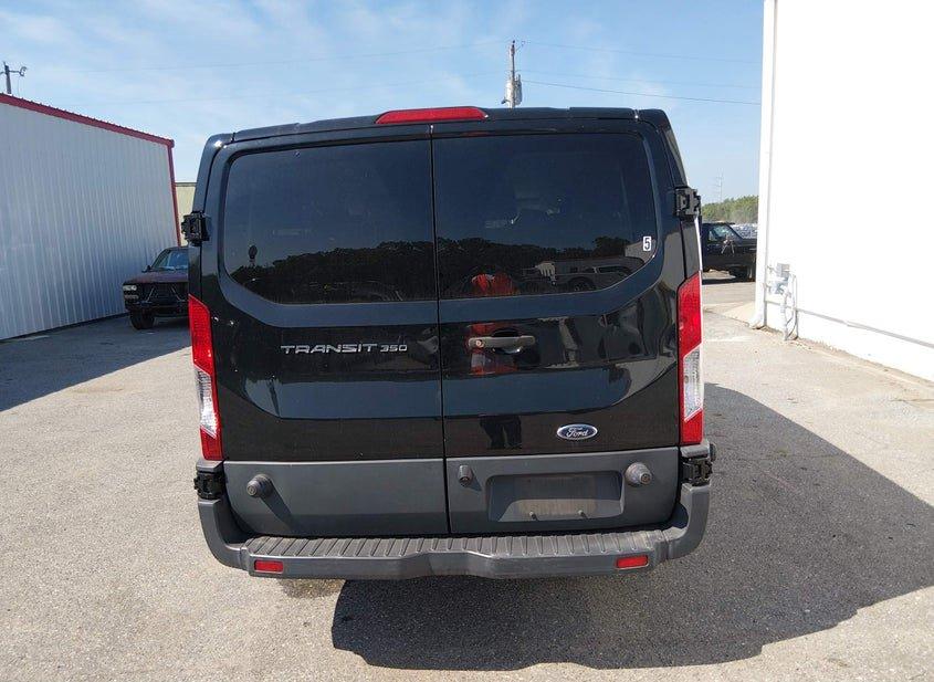 Ford Transit-350