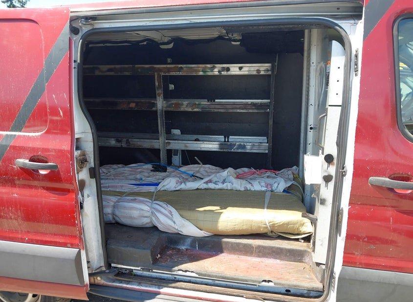 Ford Transit-150