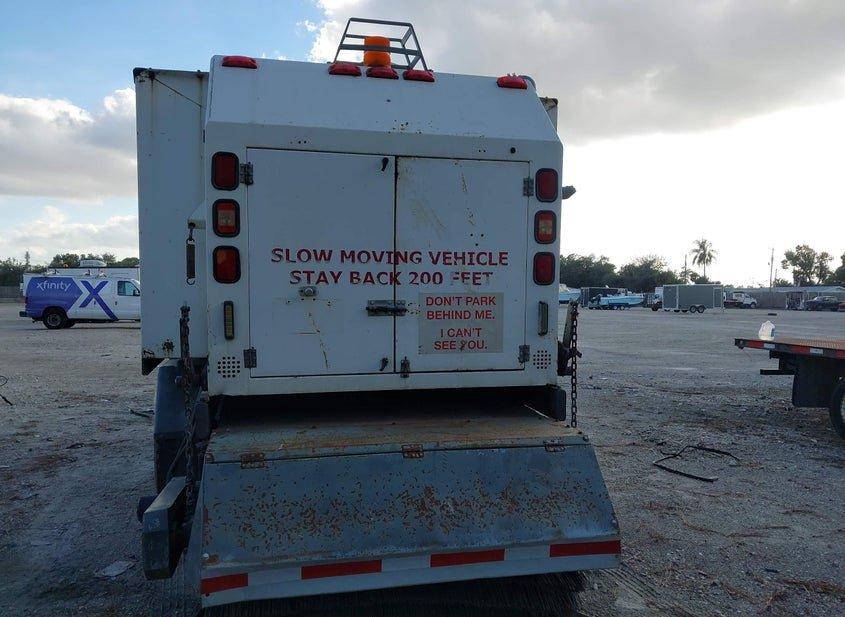 Freightliner Medium Conventional
