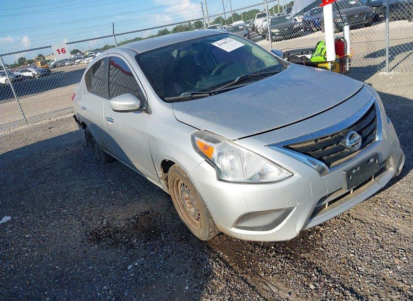 Nissan Versa