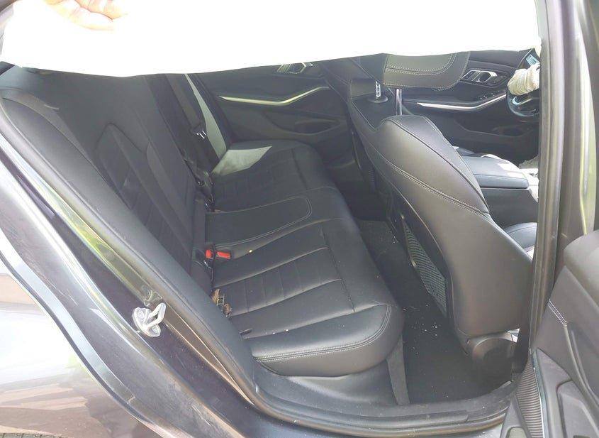 BMW 330I