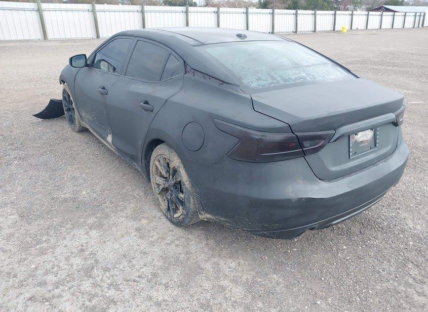Nissan Maxima