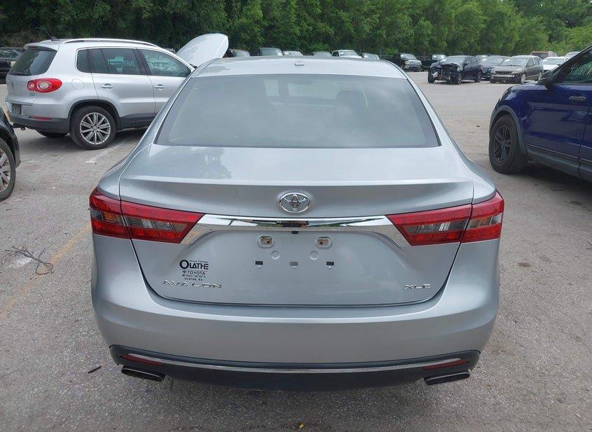 Toyota Avalon