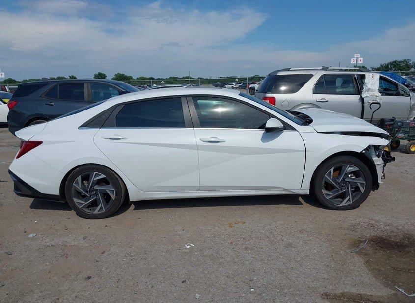 Hyundai Elantra Hybrid