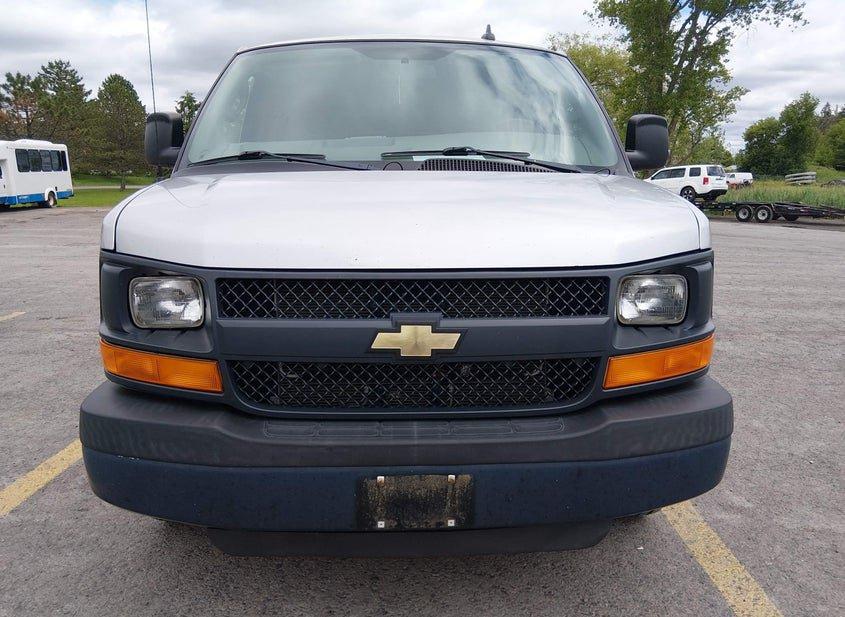 Chevrolet Express 2500