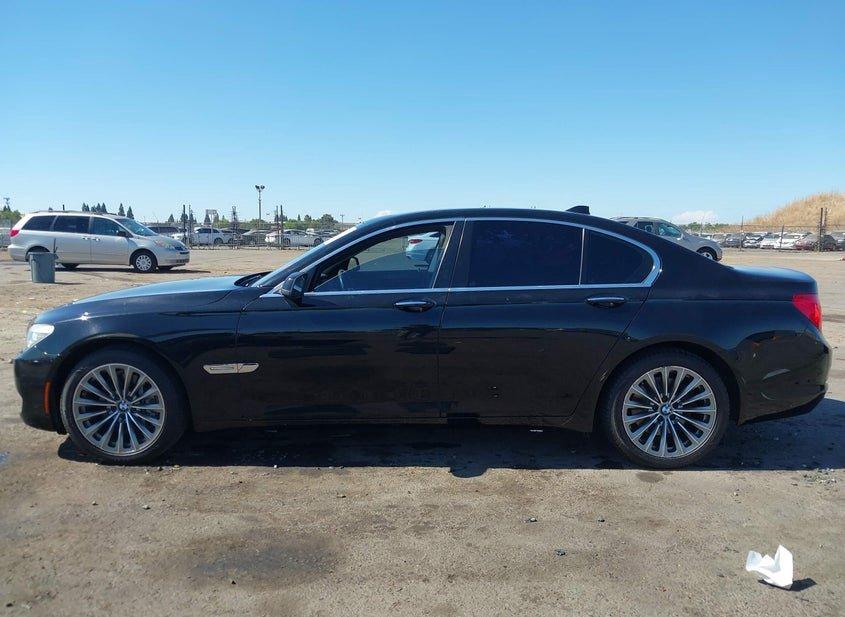 BMW 740I