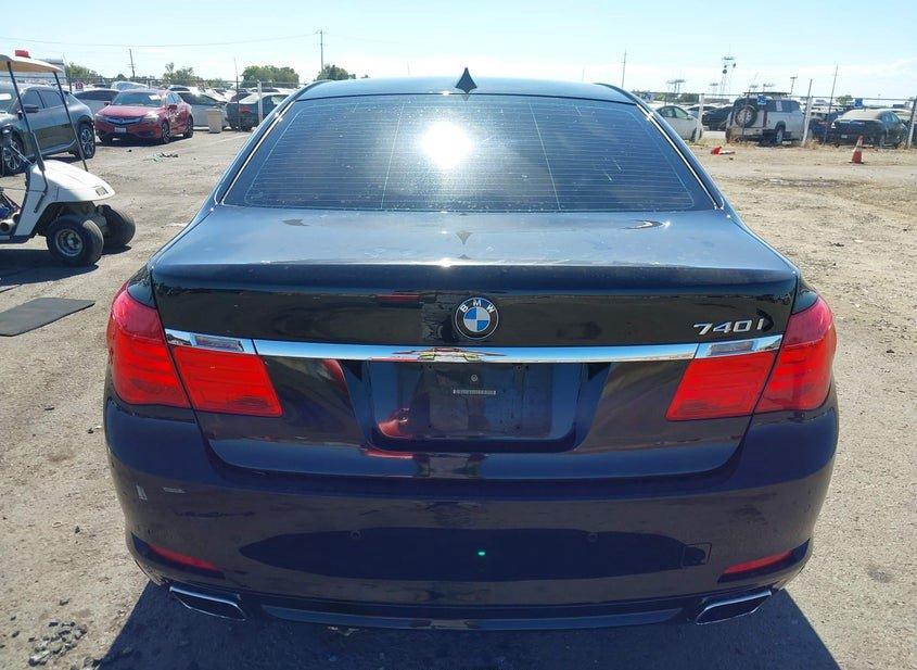 BMW 740I