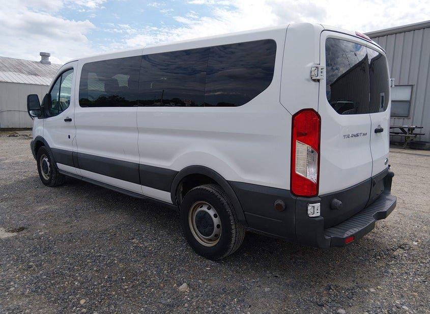 Ford Transit-350