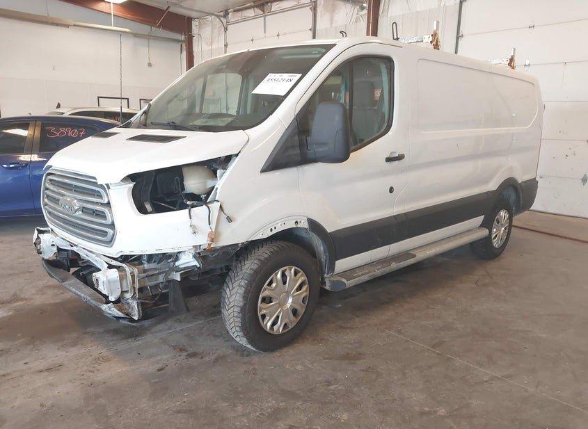 Ford Transit-250