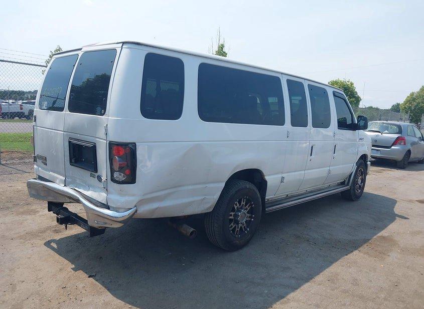 Ford E-350 Super Duty