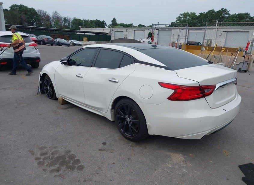 Nissan Maxima