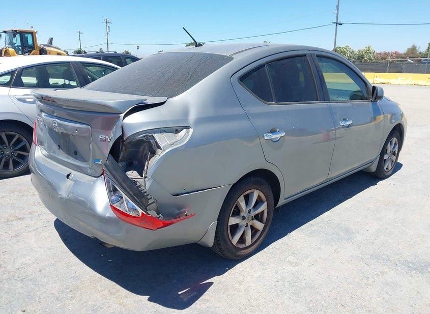 Nissan Versa