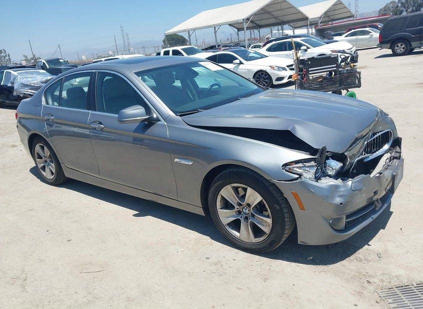 BMW 528I