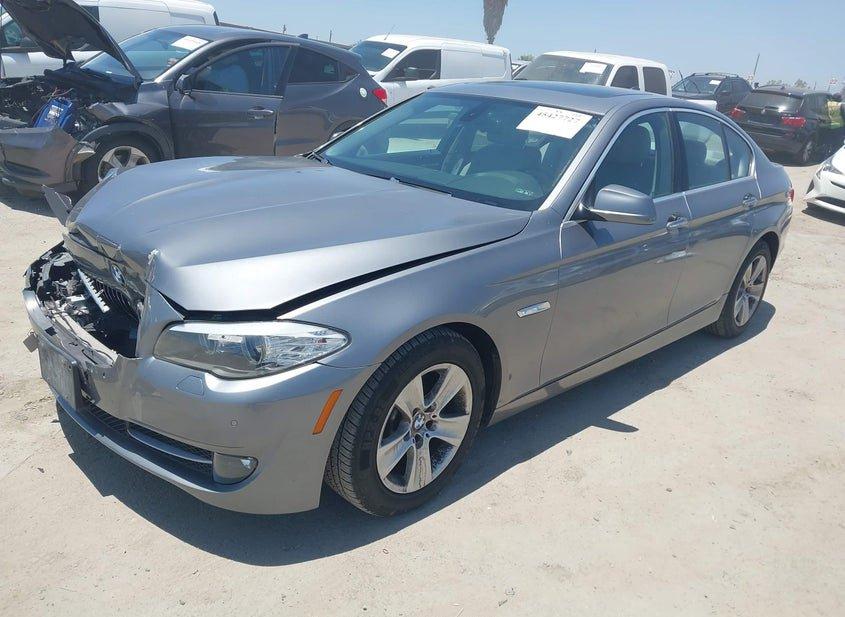 BMW 528I