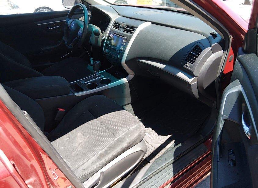 Nissan Altima