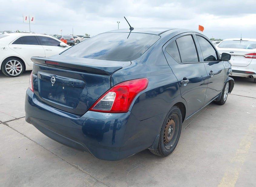 Nissan Versa