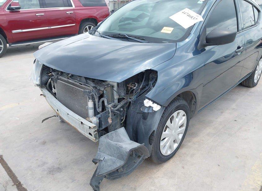 Nissan Versa