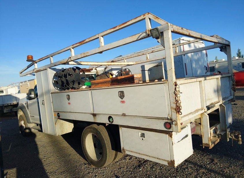 Ford F-550 Chassis
