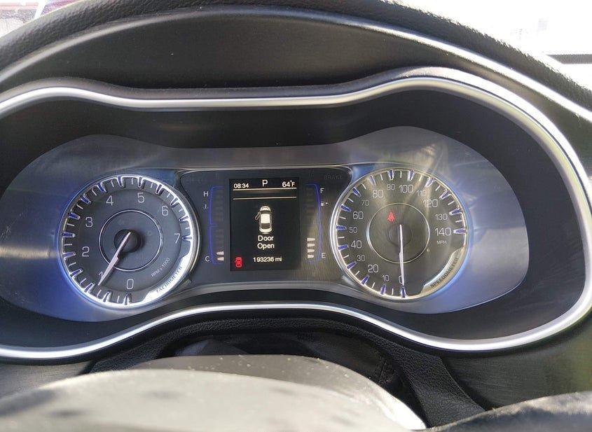 Chrysler 200