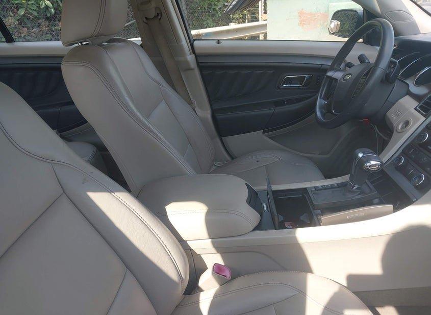 Ford Taurus
