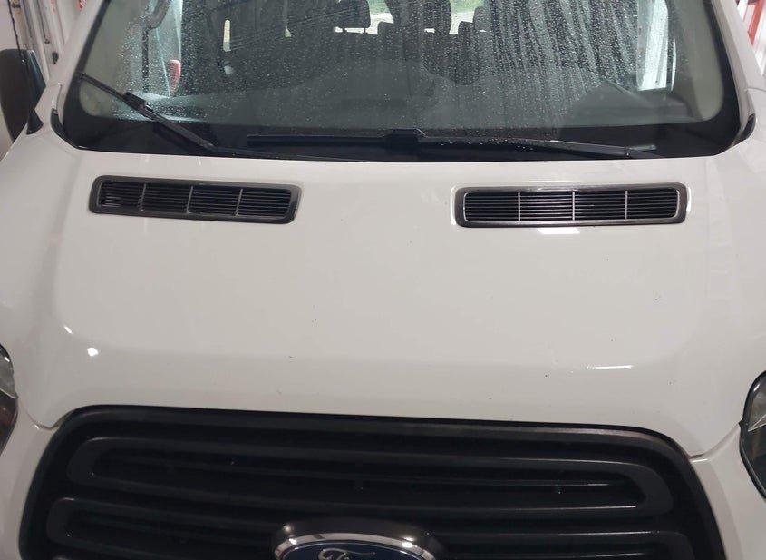 Ford Transit-150