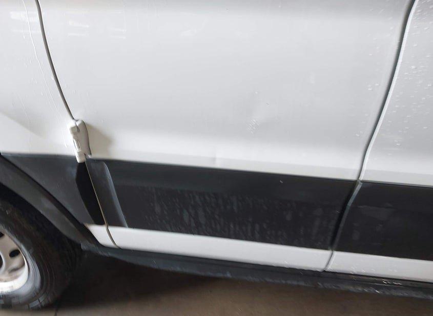 Ford Transit-150