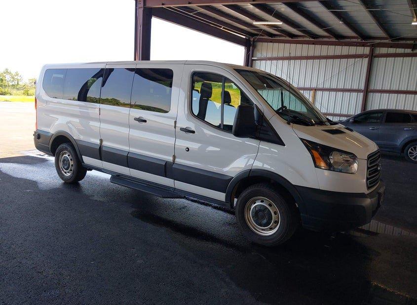 Ford Transit-350